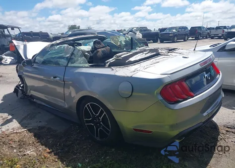 2020 Ford Mustang Ecoboost Premium z USA, uszkodzony, nr VIN 1FATP8UHXL5106489